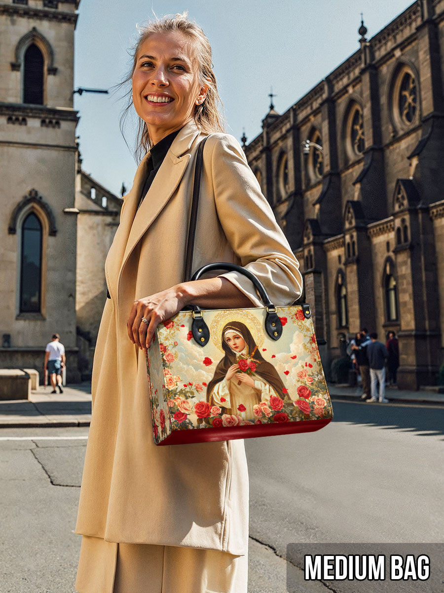 Bolsa de Couro Santa Teresinha - Graça e Elegância