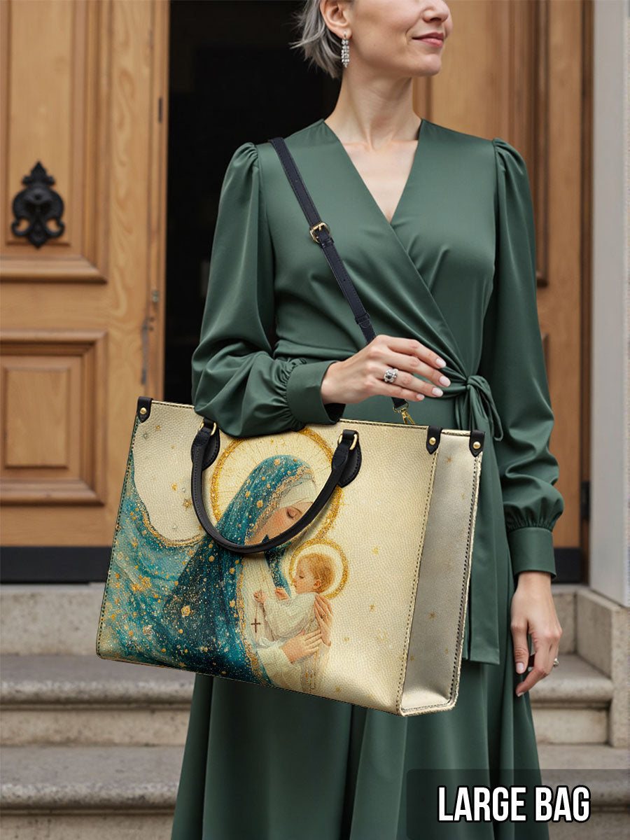 Bolsa de Couro O Abraço da Mãe Divina