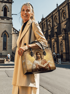 Bolsa de Couro – Jesus, o Salvador Luz Eterna