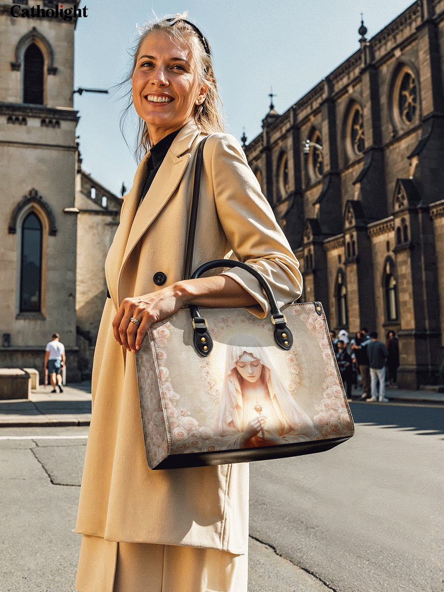 Bolsa de Couro Nossa Senhora do Santíssimo Sacramento