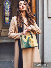 Bolsa de Couro O Abraço da Mãe Divina