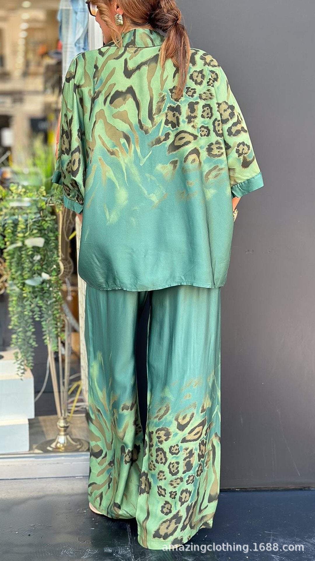 Conjunto Abu Dhabi™ em Tecido Leve com Brilho Acetinado / Um Toque Cultural e Contemporâneo para Mulheres de Estilo Leve e Autêntico!